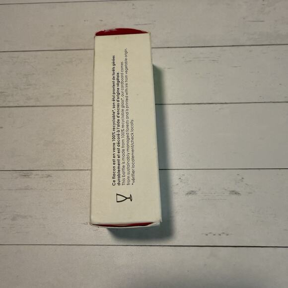 Sephora Clean Glowing Skin Foundation Shade 19 30ml Lightweight Radiant - Picture 3 of 6